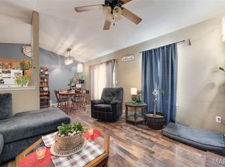 54 Silver Spur Dr, Winfield, MO 63389