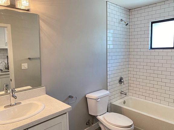 5th image of 2617 E Campbell Ave #2