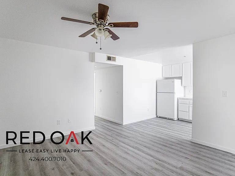6853 Agnes Ave #3 — Photo 3