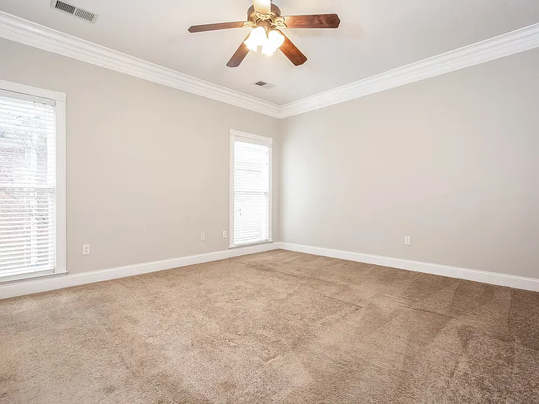 4797 Stone Cross Dr — Photo 8