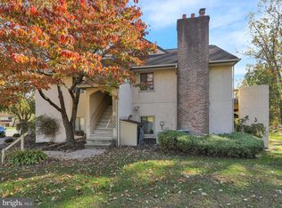 10 Pine Woods Ct, Reading, PA 19607