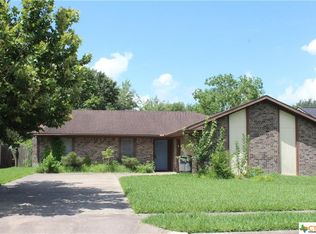 903 Westwood St, Victoria, TX 77901