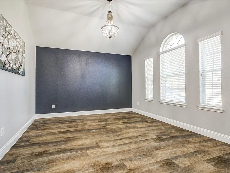 4852 Ambrosia Dr — Photo 13