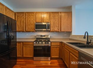 2486 Golf Ridge Cir, Naperville, IL 60563