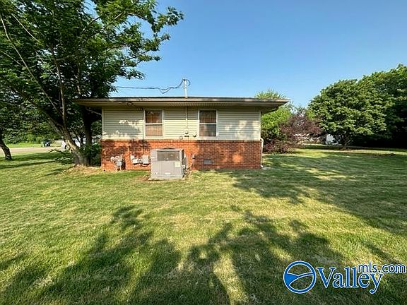 3rd image of 4108 Holmes Ave NW