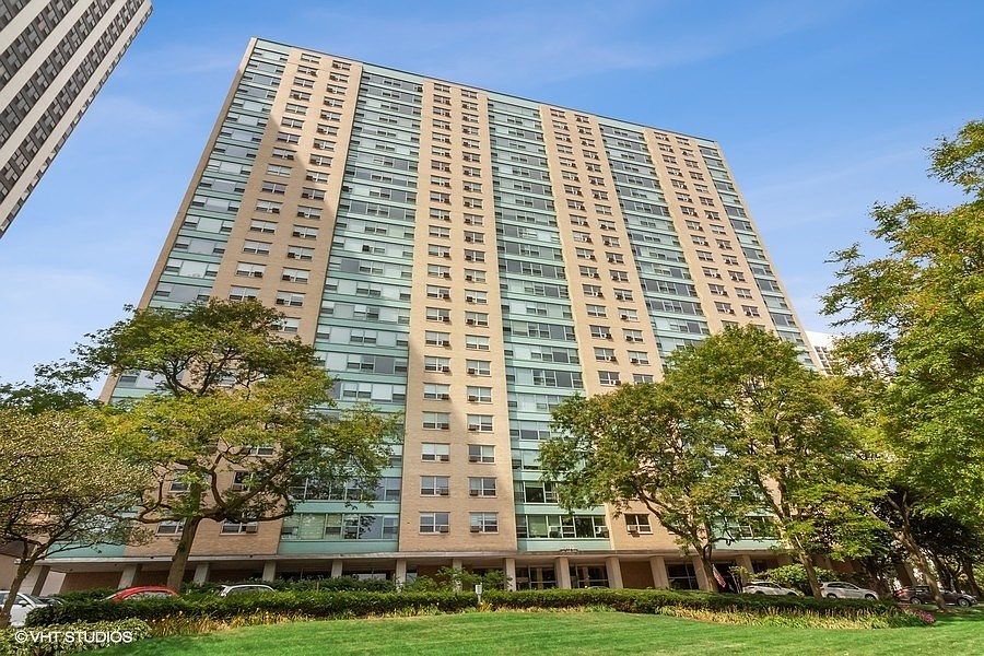 1st image of 3180 N Lake Shore Dr APT 11H