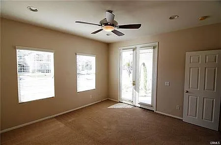 25118 Meridian Ct — Photo 16
