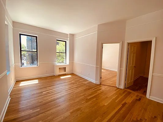 Rented by Metropolis Real Estate of Manhattan | media 5