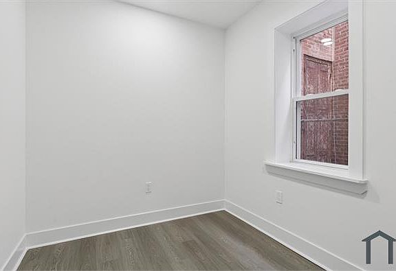 5th image of 2651 S 9th St #A