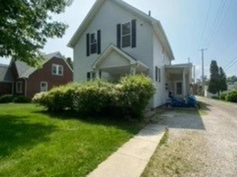 813 S 8th St — Photo 19