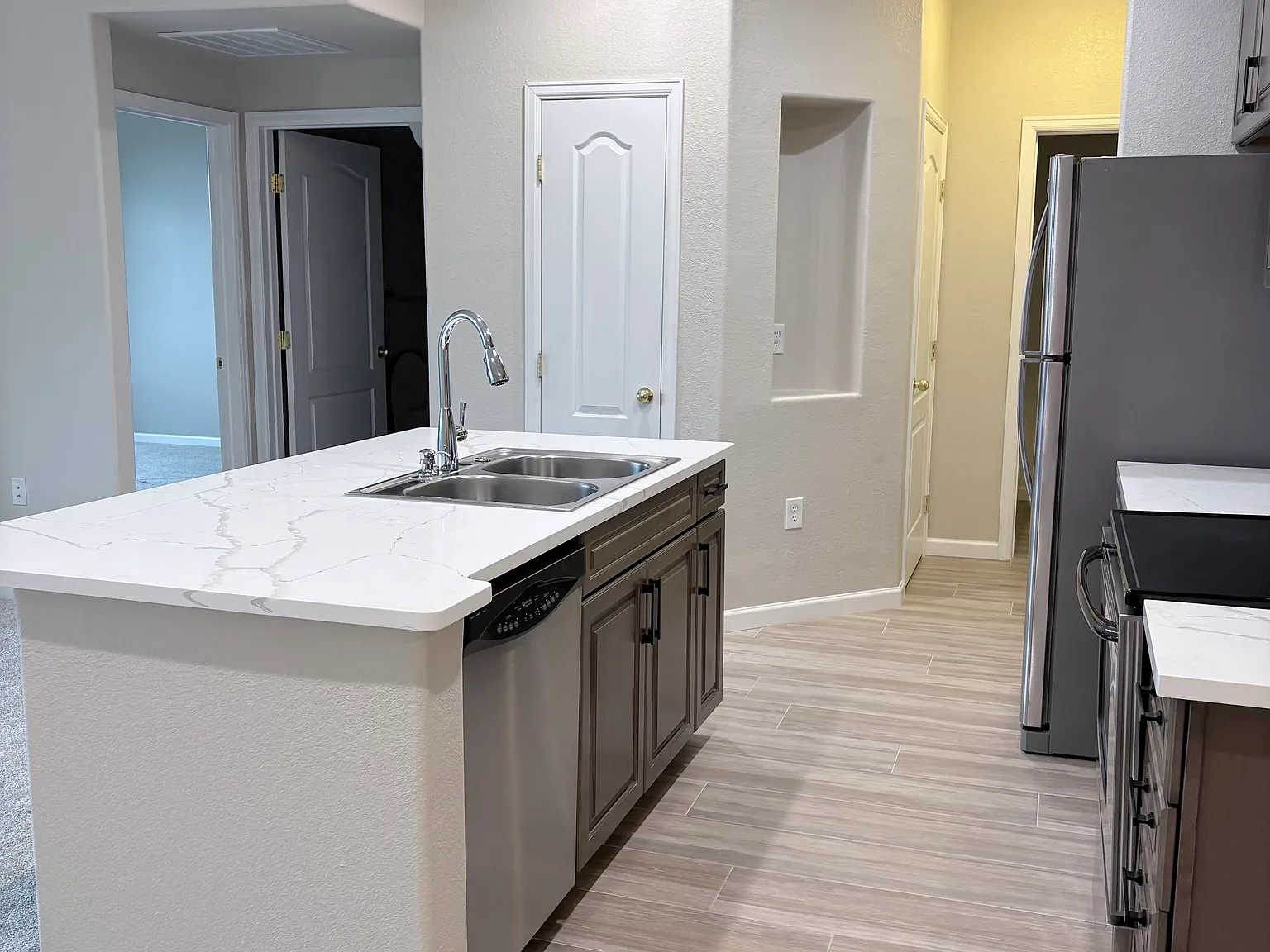 10149 W 55th Drive — Photo 3