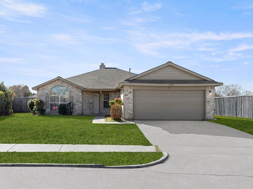 1st image of 3709 Martha Ln