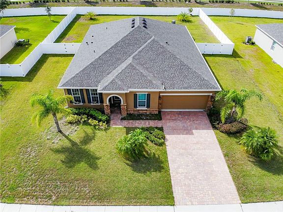 2nd image of 2150 Underwood Ave