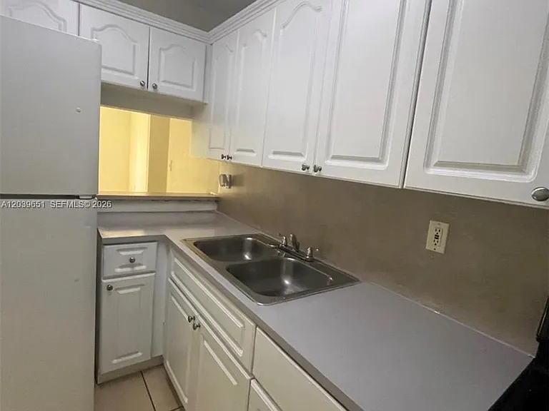 2400 NW 22nd Ct #3 — Photo 9