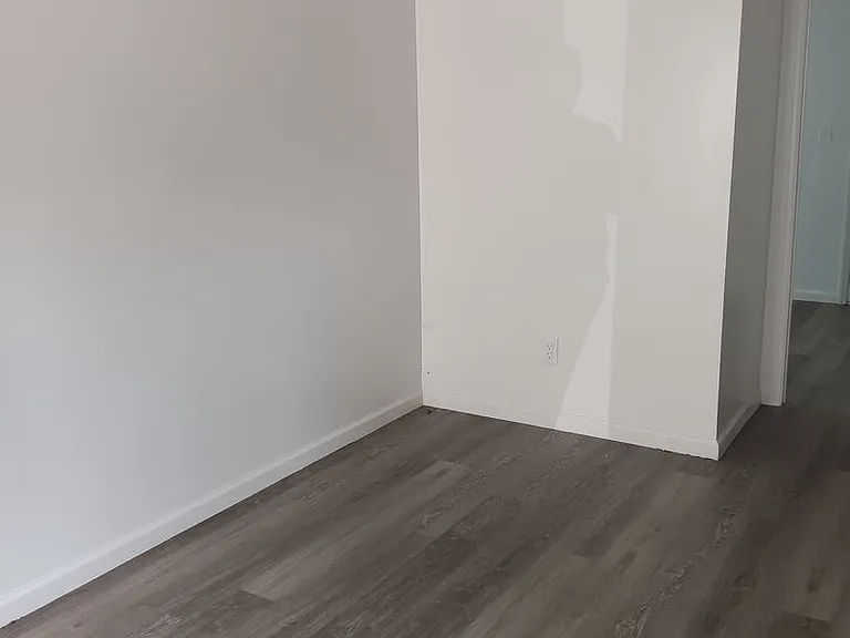 208 & 212 Kendall Ave #1820 — Photo 3