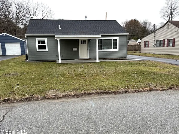 18 Prospect Drive, Queensbury, NY 12804