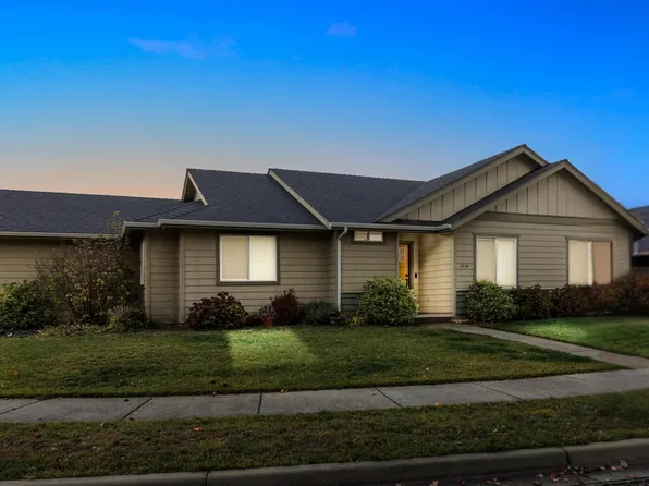 2238 Gayle Way, Grants Pass, OR 97527