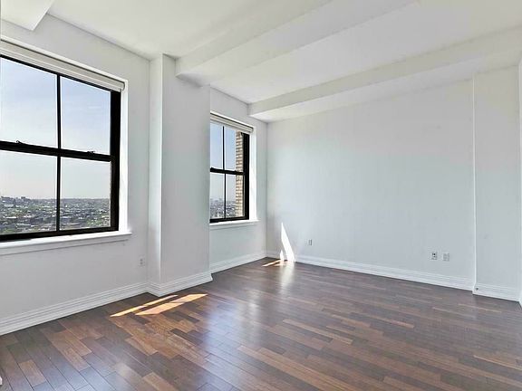 5th image of 1 Hanson Pl APT 16G