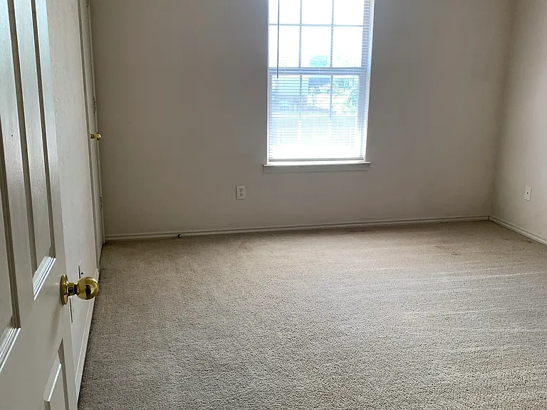 416 Creek St #B — Photo 7