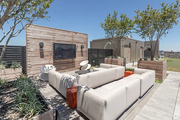 Rented by Mishkan Group | media 44