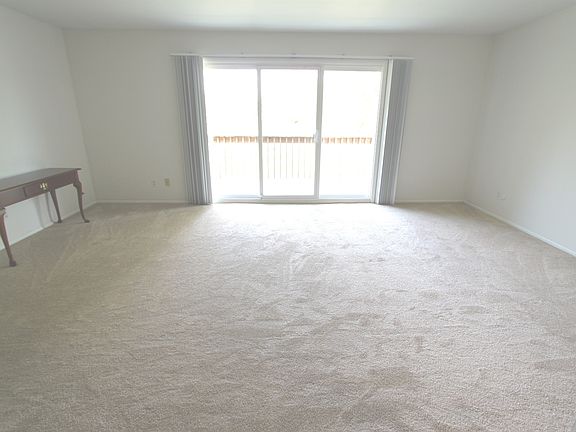 2nd image of 4908 W Oakwood Dr #C3