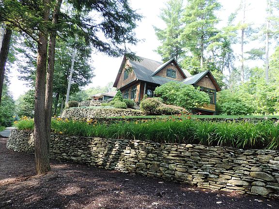 3rd image of 14 Green Harbour Ln