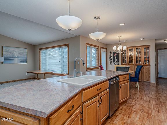 5th image of 3673 S 34th St