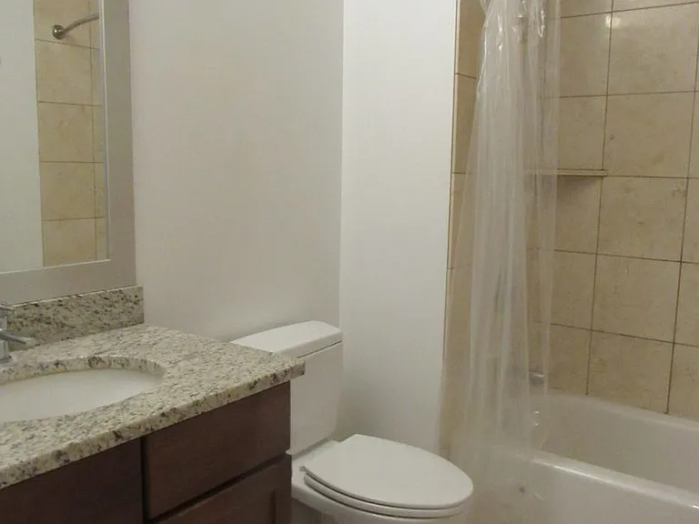 427 Pershing Ave — Photo 11