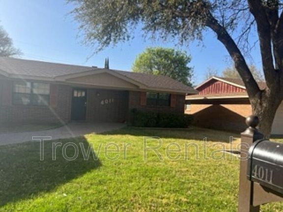 2nd image of 4011 E Everglade Ave