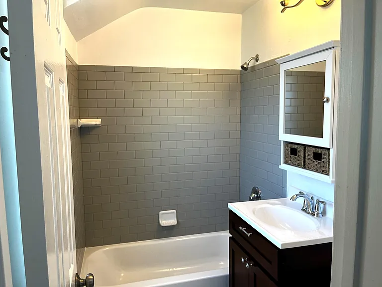 Upstairs full bathroom with tub/shower combo