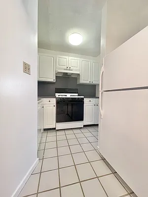 Rented by Keller Williams NYC | media 14