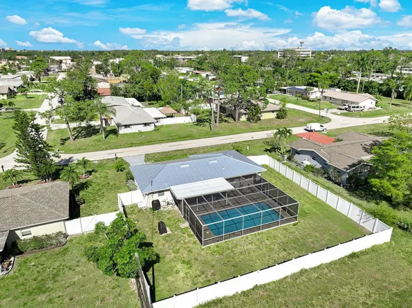 8718 Beacon St #1, Fort Myers, FL 33907