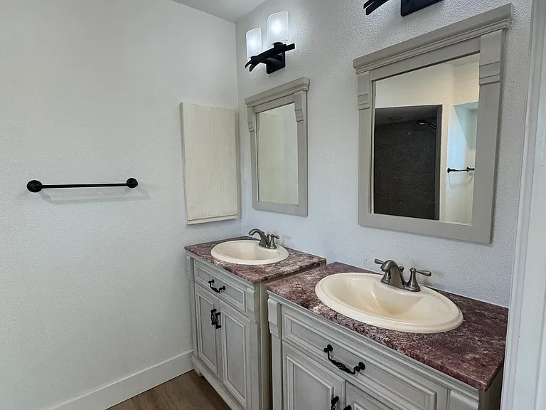 601 Shetland Cir — Photo 34
