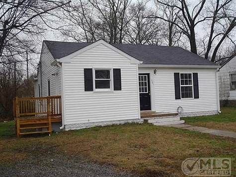 1st image of 301 Oak St