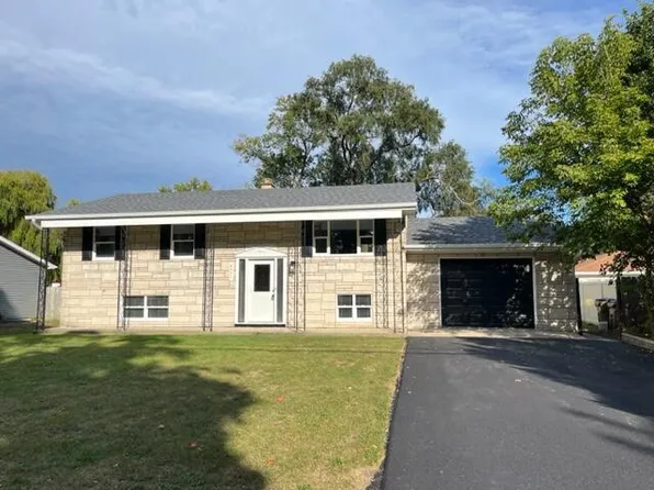 8937 26th AVENUE, Kenosha, WI 53143