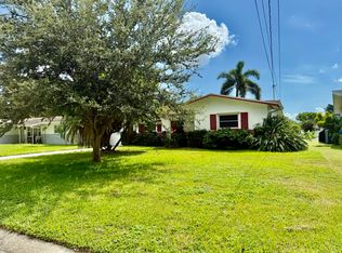 1229 Lazy Lake Rd W, Dunedin, FL 34698