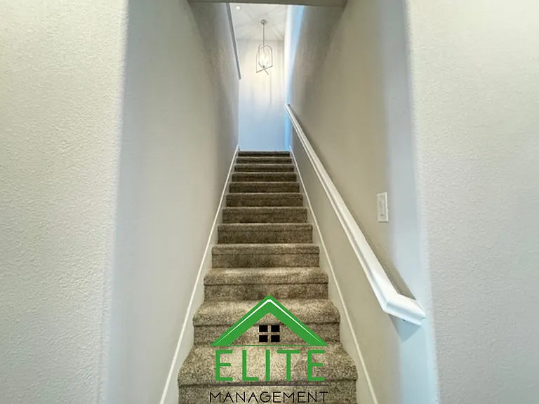 3008 Vaughn Way — Photo 19