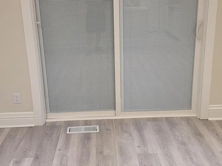 Patio door from the 13' x 13' Dining area to the private 5' x 16' side deck