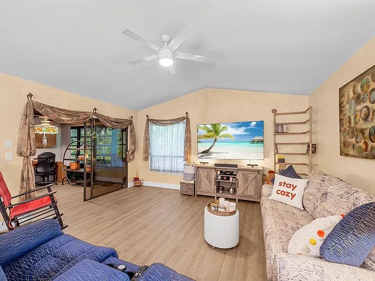 6809 SE Yorktown Dr — Photo 21