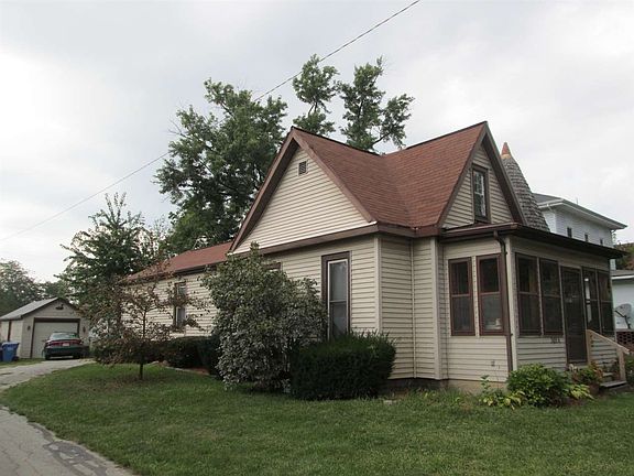 3rd image of 305-A N Walnut St