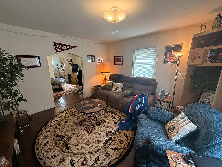 117 E 15th St #1 — Photo 3