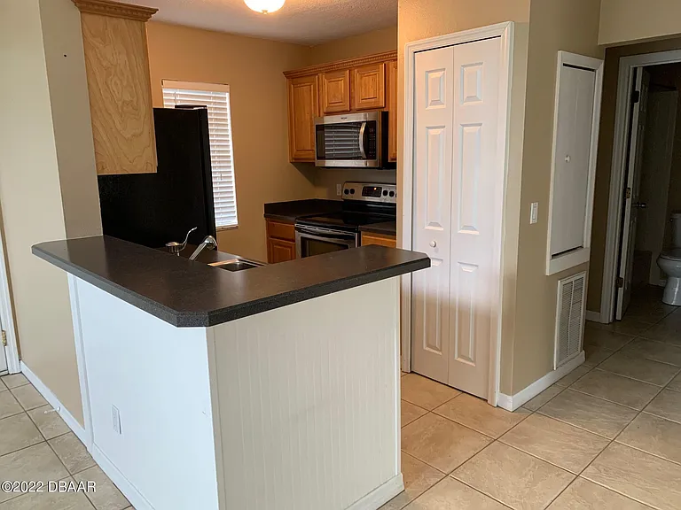 942 Bakewell Ct #202 — Photo 5