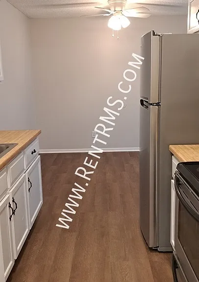 3407 SW Burnett Rd #C — Photo 11