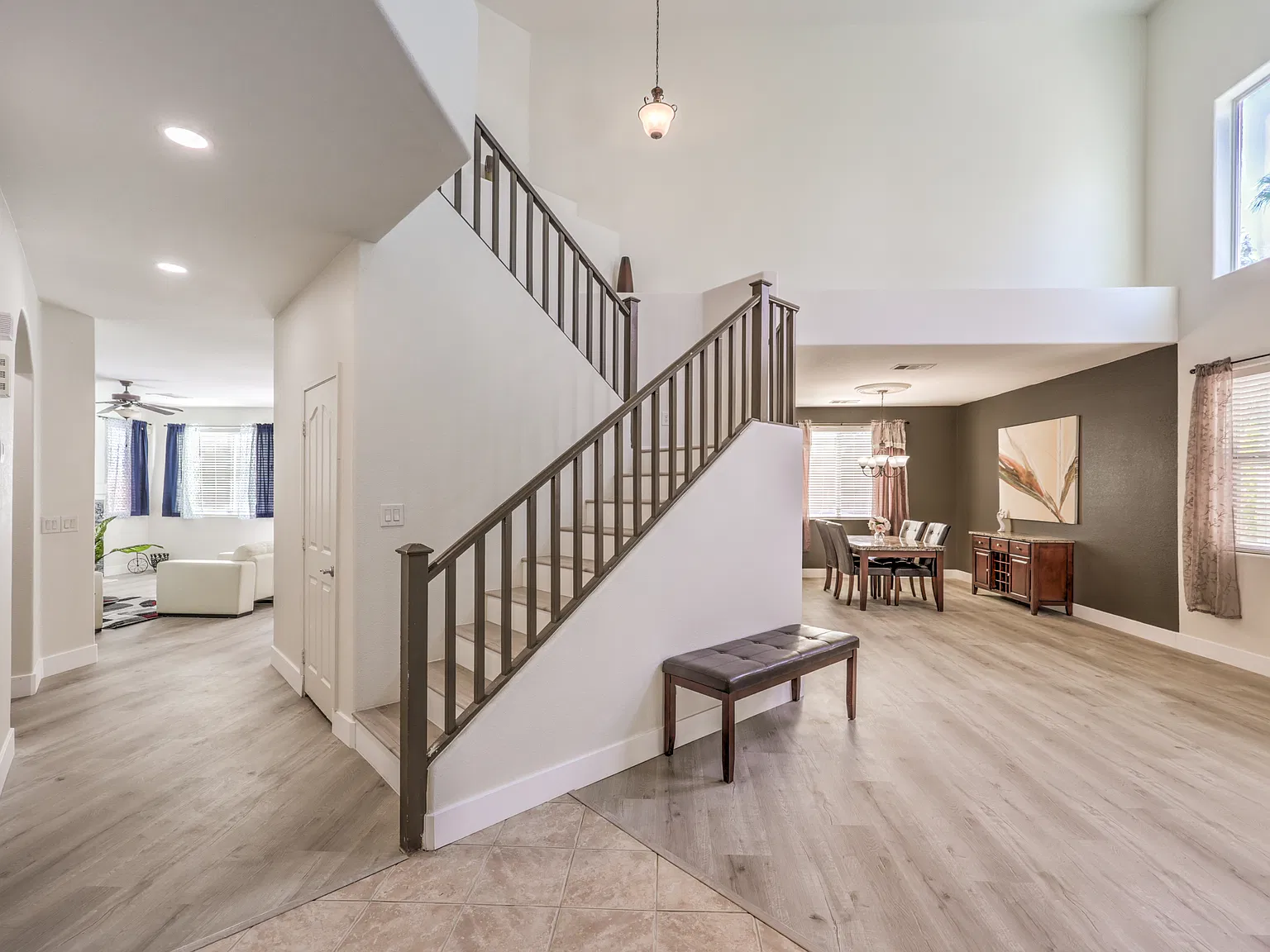 5 bed, 3133 sqft, $2,950 — Photo 4