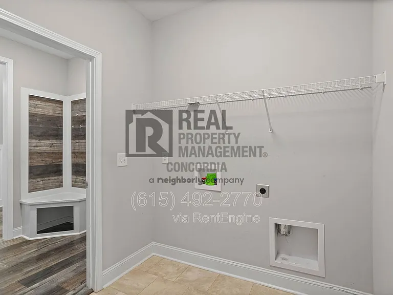 338 Crusaw Dr — Photo 17
