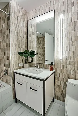 Rented by Dynamik Realty | media 28