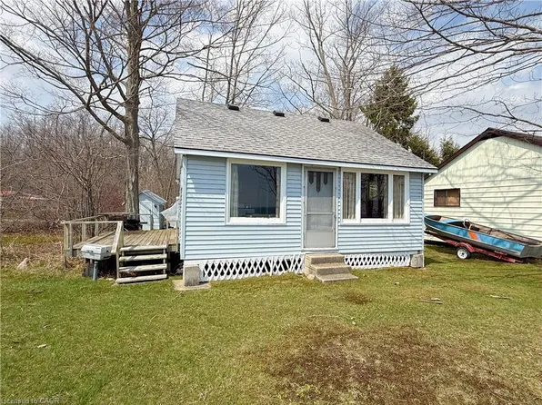 518 Avalon Ln, Norfolk County, ON N3Y 4K2