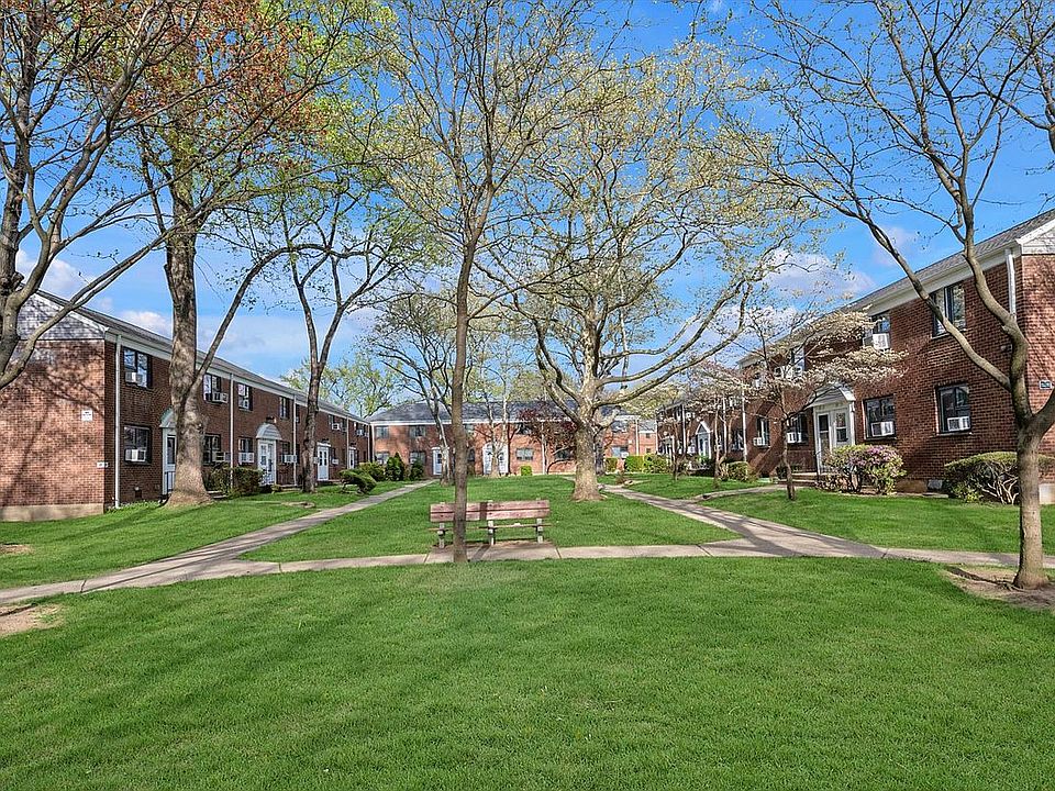 1st image of 69-27 218th St #2