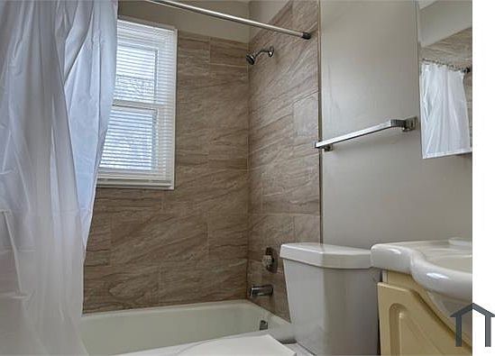 2nd image of 1722 Joanna Ave