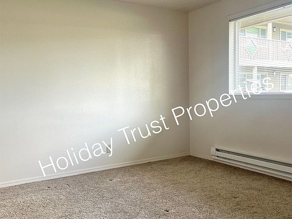 4th image of 301 Lee St SW #3